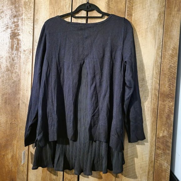 Black Charter Club Top - 2X - Picture 2 of 7